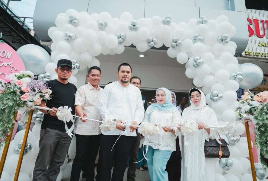 Resmikan Gerai Baru di Jantung Kota, Schon Shop Dumai Hadirkan Promo Ramadan Berhadiah Motor Listrik