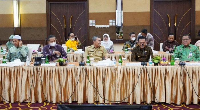 Kepala BI Riau Ingatkan Tiga Hal Ini Kepada Bank  Riau Kepri Syariah...