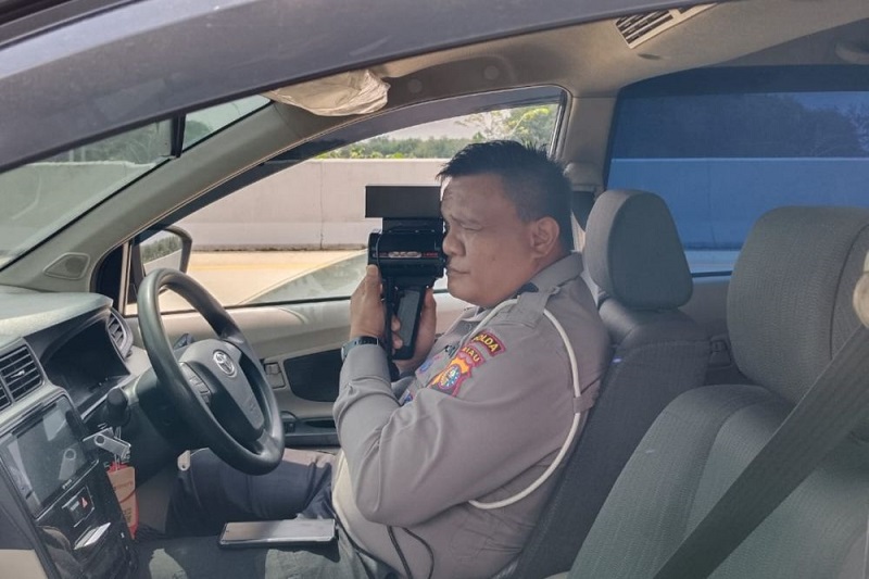 NGEBUT, Siap-siap Kena Tilang Massal, Polisi Gunakan Speed Gun di Tol Pekanbaru-Dumai dan  Kampar