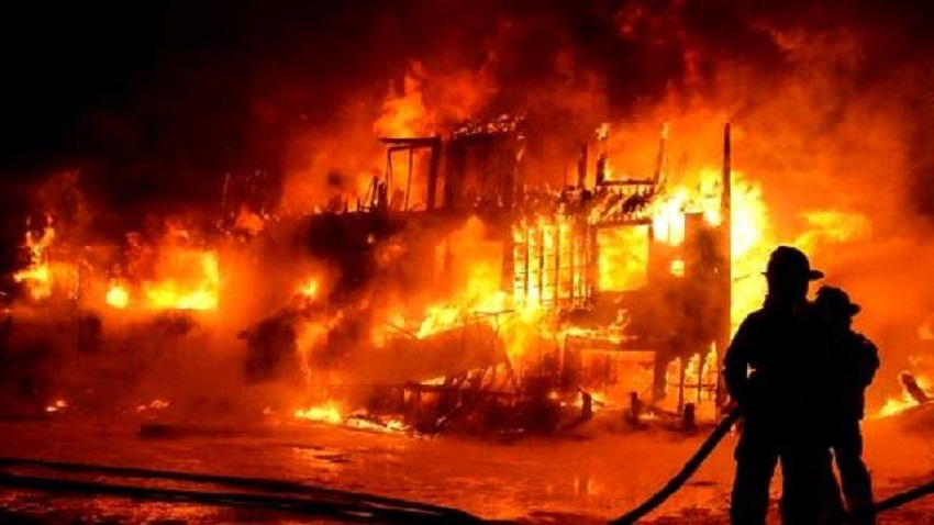 KELUARGA MUSTARI BERDUKA...Bayinya yang Berumur 2 Bulan Tewas Terbakar Saat Ditinggalkan di Rumah