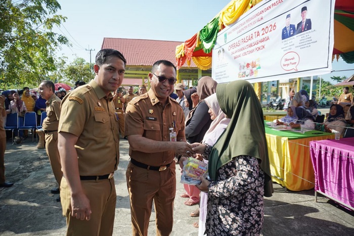 Jelang Ramadhan, Disperindagsar Rohil Salurkan Bahan Pokok Murah di Pujasera