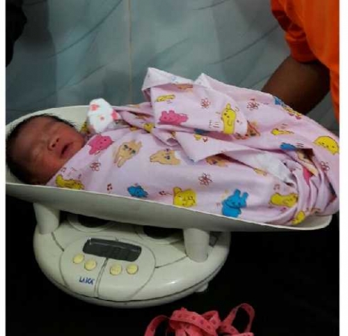 Astaghfirullah... Bayi Masih Berdarah Dibuang Orang Tuanya di Kampar