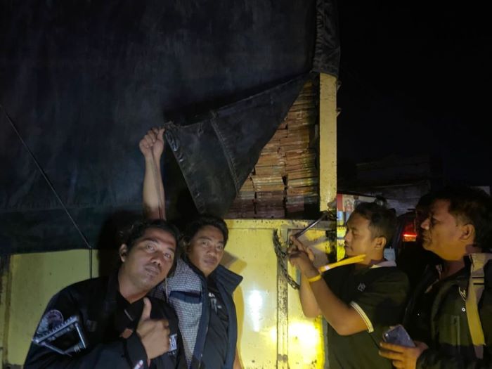 13 Kubik Kayu Olahan  Diamankan Polisi si Jalan Lintas Lubuk Jambi