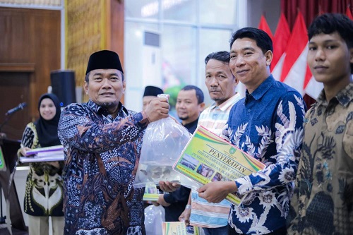 Wujudkan Nelayan Sejahtera, Pemerintah Kota Dumai Salurkan Bantuan Sarana dan Prasarana