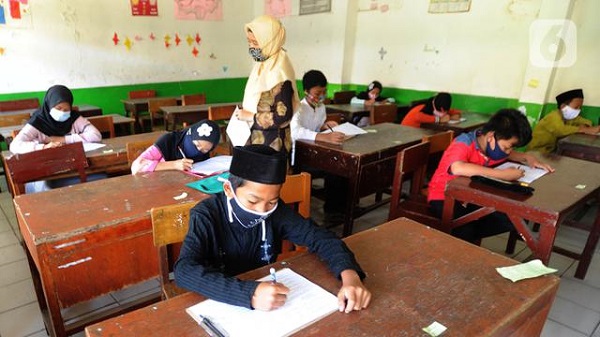 Alhamdulillah, Akhirnya Guru Madrasah non PNS Dapat Bantuan Subsidi Upah, Segini Besarannya...