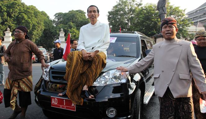 Kalau Tak Mau 'Digoreng', Jokowi harus Jelaskan Nasib Esemka, Kok Pabriknya Berisi Mobil Geely Asal China?