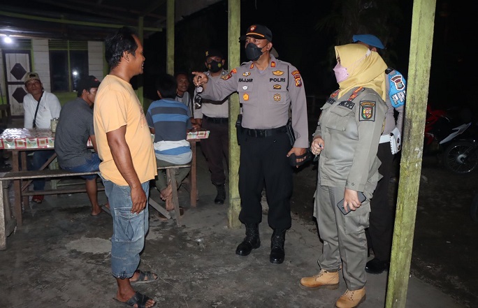PPKM Level II, Polres Kuansing Lakukan Pemantauan Penerapan Protokol Kesehatan di Sejumlah Lokasi