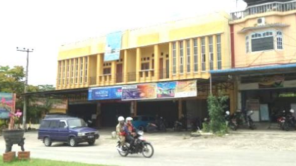 GAWAT... Sejak Ritel Modern Hadir di Kuansing, Toserba Lokal Mulai 'Gulung Tikar'