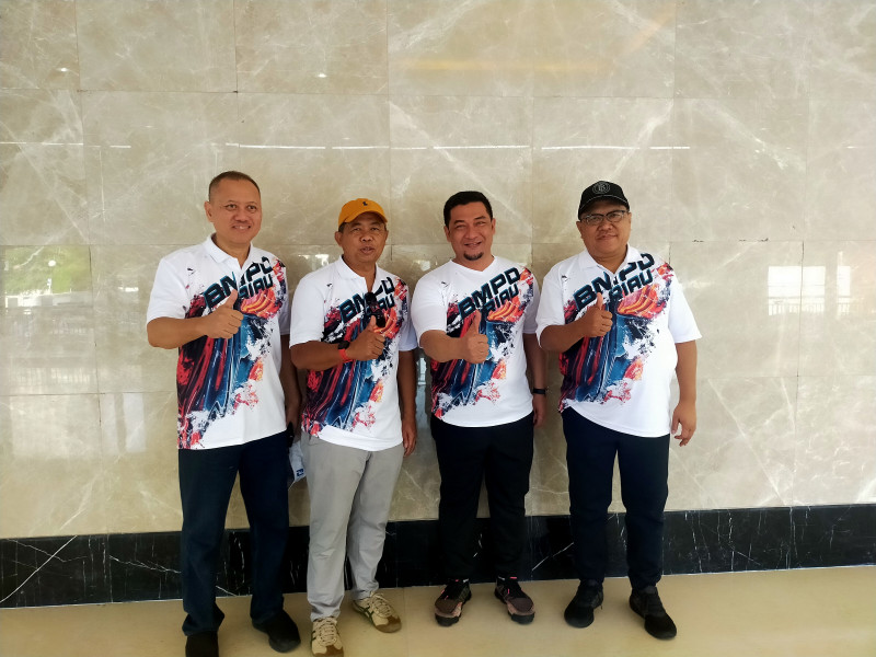 Kampanyekan Gernas BBI dan BWI, BMPD Riau Gelar Sepeda Santai