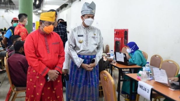 Tinjau Vaksinasi di Mall SKA, Wagubri: Dengan Vaksin, Kekebalan Tubuh Jadi Lebih Baik