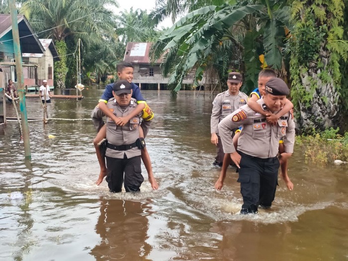Pemprov  Minta Daerah Terdampak Banjir Tetapkan Status Siaga Darurat