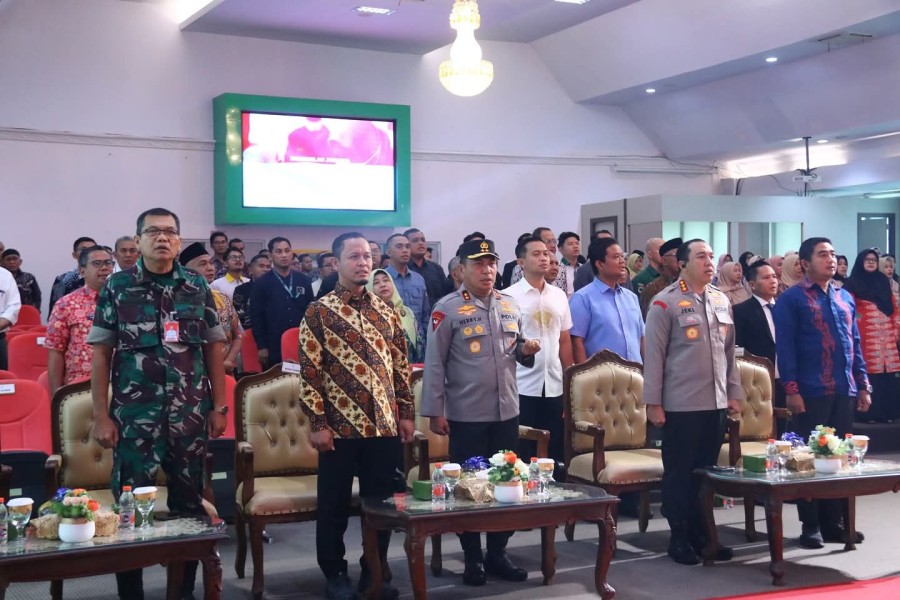 Walikota Agung Nugroho Hadiri Rapat Senat Istimewa Milad ke-63 UIR