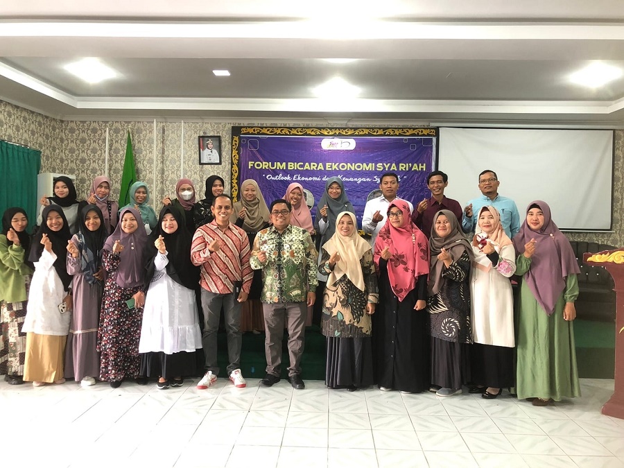 STIE Syariah Taja Seminar Forum Ekonomi Syariah Outbook Ekonomi dan Keuangan Syariah
