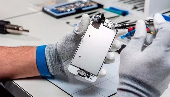 Teliti Sebelum Membeli, Inilah 8 Smartphone Paling Susah Diperbaiki