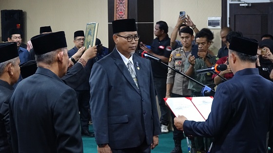 Bupati Melantik dan Mengambil Sumpah Jabatan Sekretaris Daerah Inhil Tantawi Jauhari