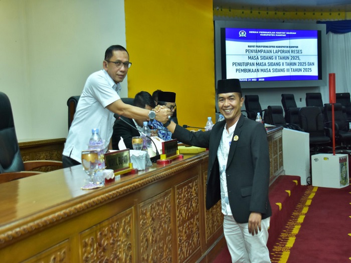 Plh. Sekda  Hadiri Penyampaian Hasil Reses DPRD Kampar