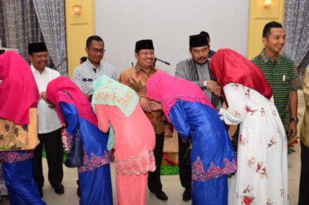 Bupati Amril Jamu Kafilah Bengkalis Pada MTQ XXXV di Pekanbaru, Ini Katanya...
