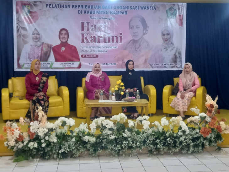 Gelar Pelatihan Kepribadian, GOW Kab. Kampar Dorong Perempuan Untuk Berani Tampil