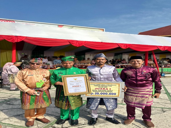 Desa Tanjung Sawit Kecamatan Tapung Terbaik di Riau