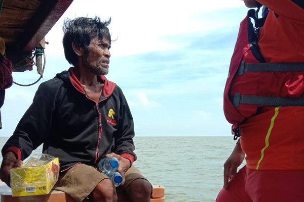 4 Hari Terombang ambing di Tengah Laut, Nelayan Sinaboi Ditemukan Selamat