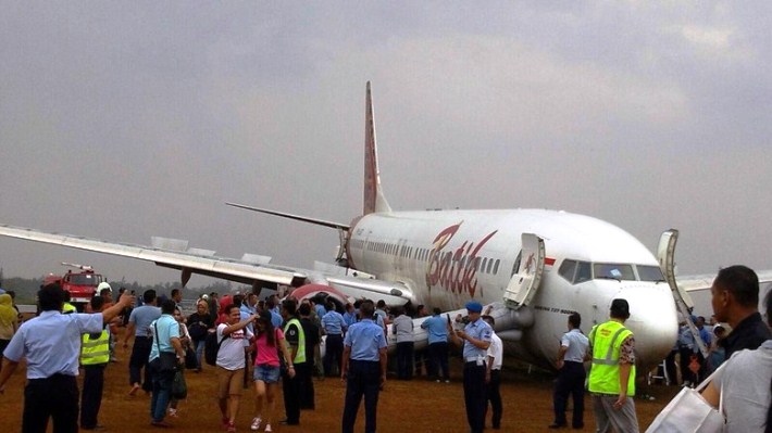 Pesawat Batik Air Tergelincir di Adisutjipto Yogyakarta