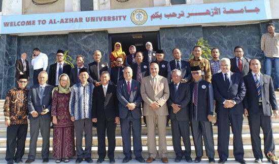Bikin Bangga! Bahasa Indonesia Resmi Jadi Bahasa Kedua di Universitas Al Azhar Kairo