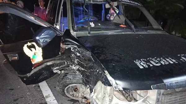 Brakkk... Suzuki Ertiga Tabrak Mobil Ambulans Berisi Jenazah di Pasaman Barat, Kondisi Korban...