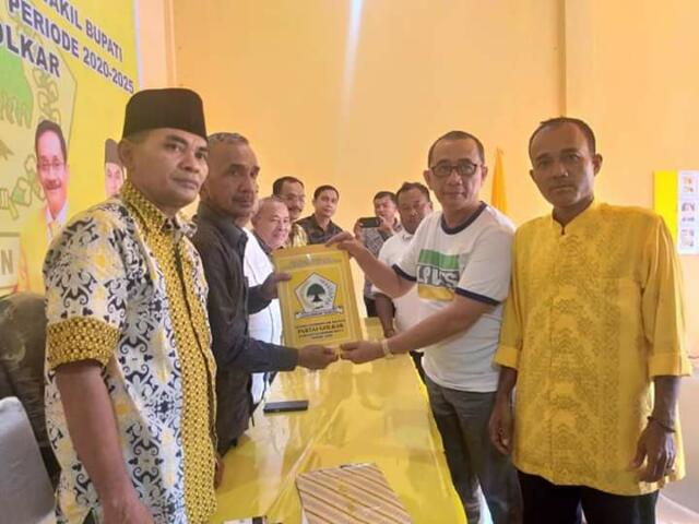 Ketua Kosgoro Rohul Mendaftar Jadi Bupati ke Partai Golkar