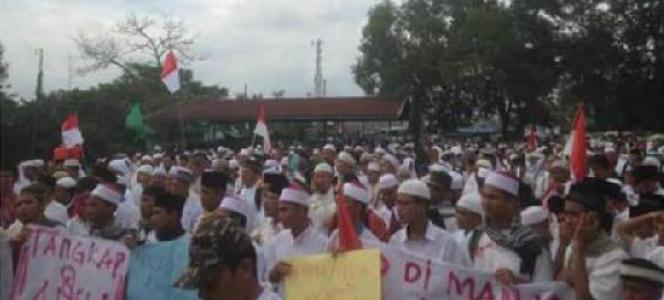 Di Duri, Ribuan Umat Islam Juga Turun ke Jalan Tuntut Proses Hukum Ahok