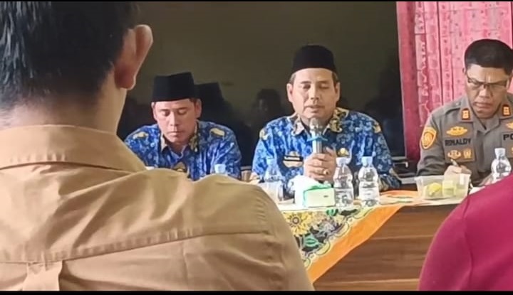 Warga Sorek Satu Tolak Truk Arara Abadi,  Sekda Pelalawan Bicara Pentingnya Investasi