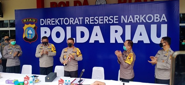 Terima Indonesia Award 2020, Kapolda Riau: Penghargaan Ini untuk Masyarakat Riau