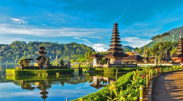 Menko Luhut Pandjaitan Ancang-ancang Buka Pariwisata  Bali, Ini Penjelasannya...