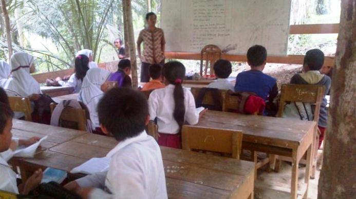 Jika Ditutup, Bagaimana Nasib Guru Sekolah Marijinal di Pekanbaru?
