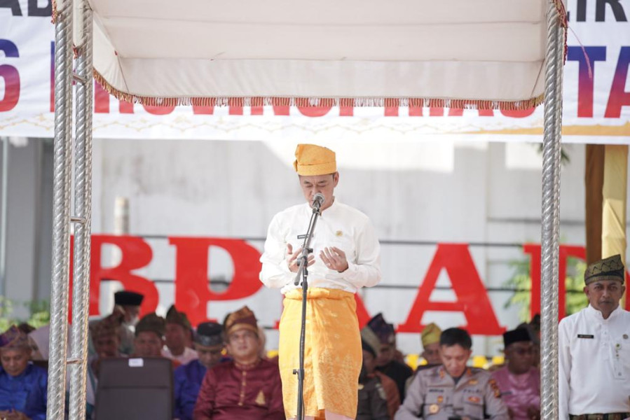 Pimpin Upacara HUT Provinsi Riau ke-66, Bupati Rohil Sampaikan Amanat Gubernur