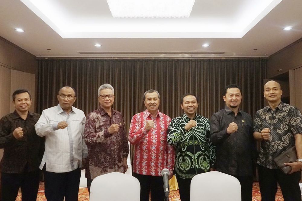Genjot Pembangunan Infrastruktur, Gubri Temui Anggota DPR RI Asal Riau