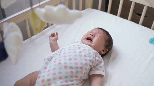 Bayi Menangis saat Tidur, Ini 6 Penyebab dan Cara Mengatasinya
