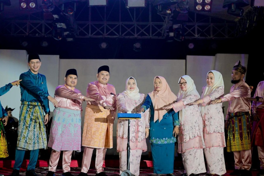 Bupati Kasmarni Buka MTQ Ke-VII Bathin Solapan