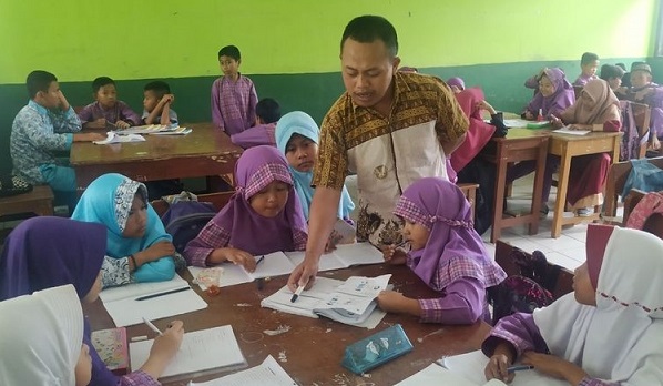 Berusia di Atas 35 Tahun Tetap Bisa Ikut Seleksi Calon Guru PPPK