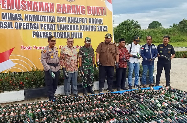 Sekda  Apresiasi Kinerja Polres Rokan Hulu Dalam Penanganan Pekat 2022