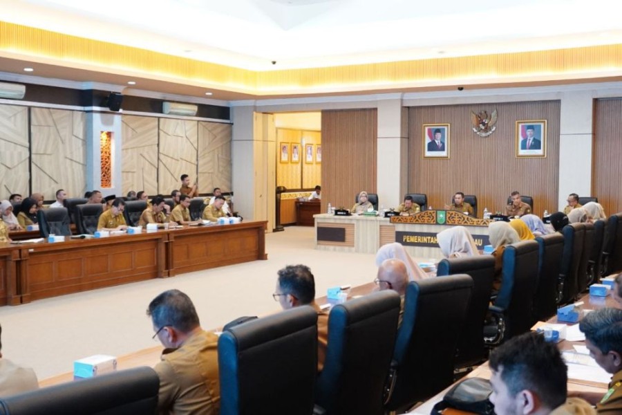 Gubri Abdul Wahid Instruksikan Evaluasi APBD Digelar Berkala, Fokus pada Program Prioritas