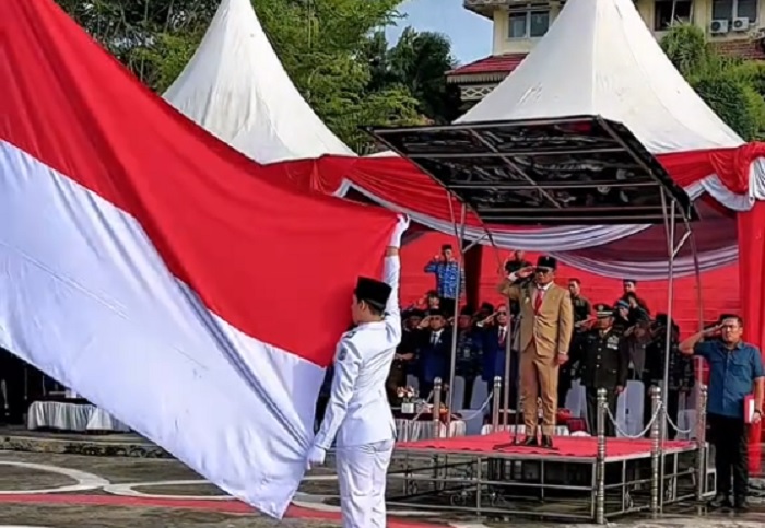 Dipimpin Bupati, Peringatan Hari Pahlawan di Pelalawan Berlangsung Khidmat