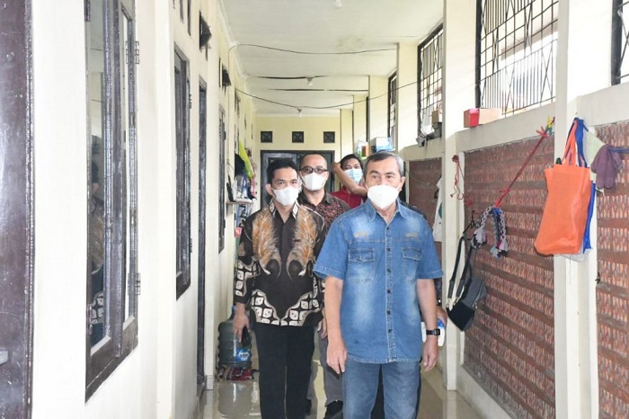 Gubri Tinjau Asrama Mahasiswa Riau di Bogor