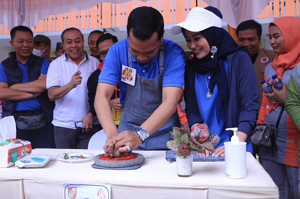 Belajar dari Youtube Semalam, Muflihun Ikut Lomba Menggiling Cabai, Ternyata Hasilnya...