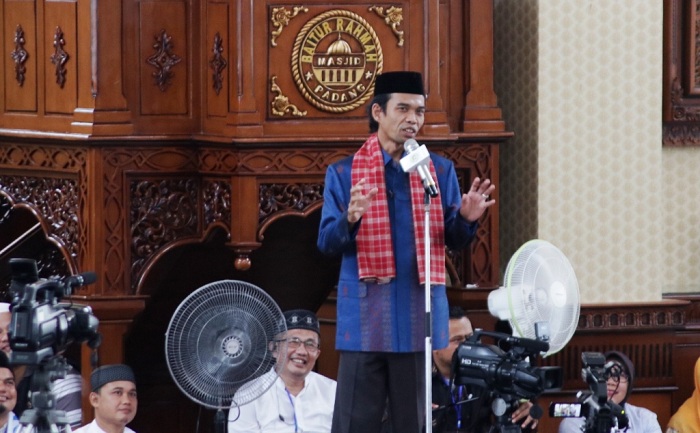 Rektor UIN Imam Bonjol Berencana Usulkan Pemberian Gelar Doktor Hc untuk Ustadz Abdul Somad