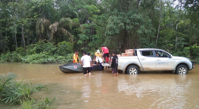 Terjang Banjir, RAPP Gelar Operasi Pasar Miyak Goreng di Dua Desa di Ukui Pelalawan