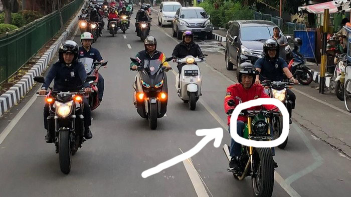 Pedas! Tak Terima Ditilang karena Lampu Motor Tak Nyala, Mahasiswa: Kenapa Jokowi Tak Ditilang?