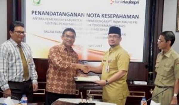 MoU dengan BRK, Kampar Jadi Kabupaten Pertama di Riau Pakai Aplikasi Kasda Online Interface SIPKD