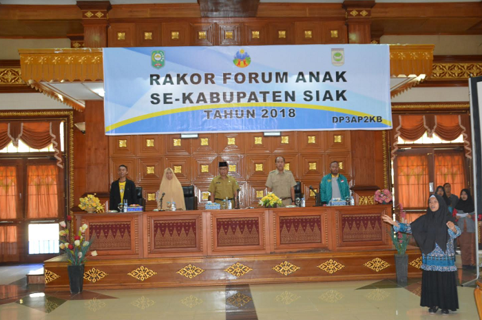 Budhi Bilang, Anak-anak Siak Harus Mampu Tampil di Muka Publik