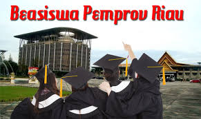 KEJAM...Punya APBD Besar,  DPRD dan Pemprov tak Anggarkan Beasiswa untuk Mahasiswa Riau Tahun 2017  Ini...