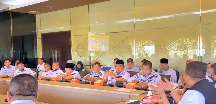 Bupati Pelalawan Minta Camat dan Kepala Desa Data  Pemukiman di Kawasan Hutan